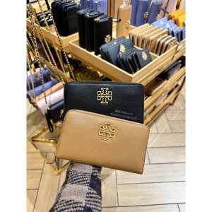 美國代購🇺🇸 現貨 新色 Tory Burch BRITTEN TB 女生 簍空 金框 大logo 拉鏈款 長夾 皮夾